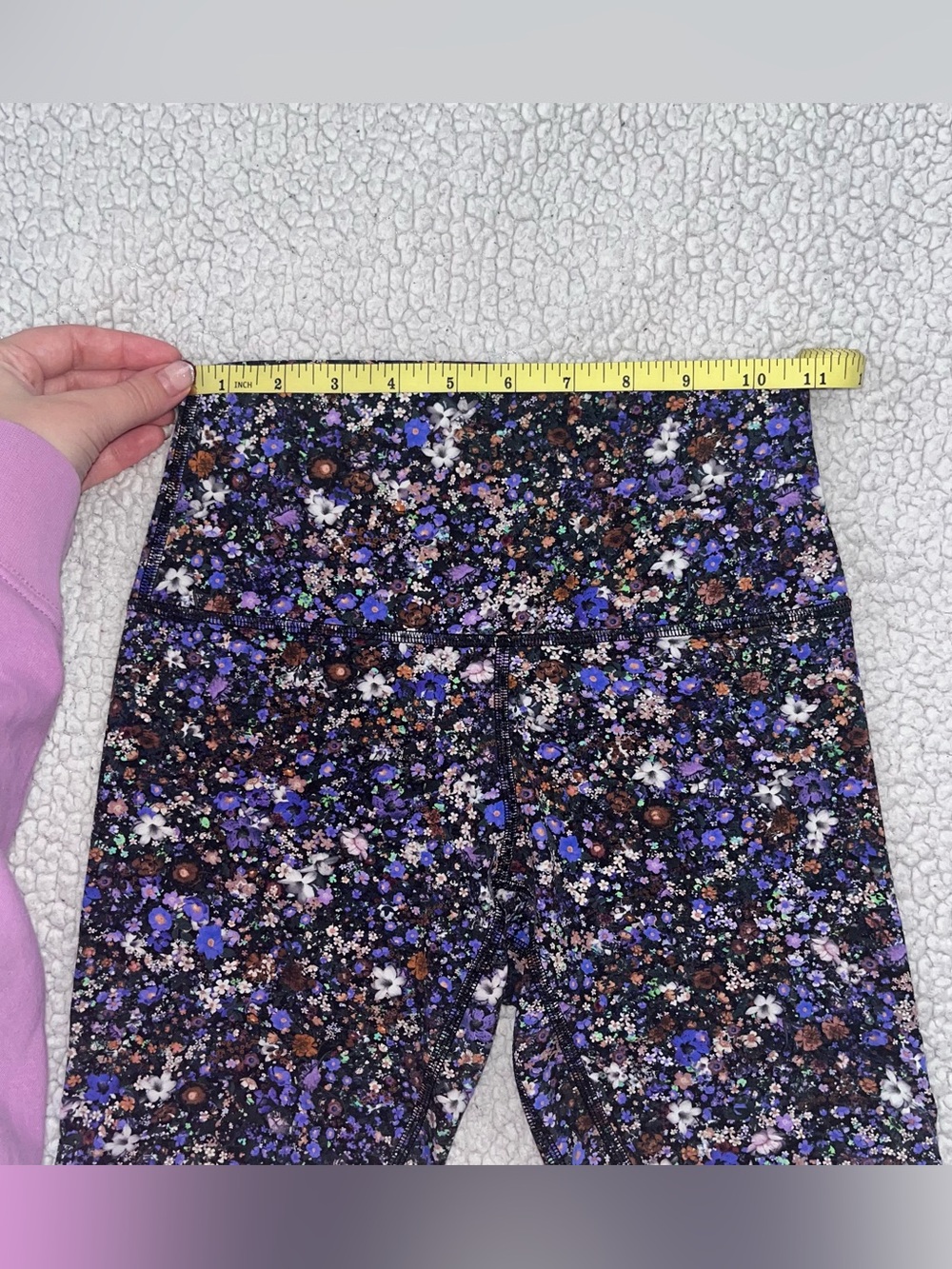 Lululemon Align High Rise Shorts - Picture 9 of 13